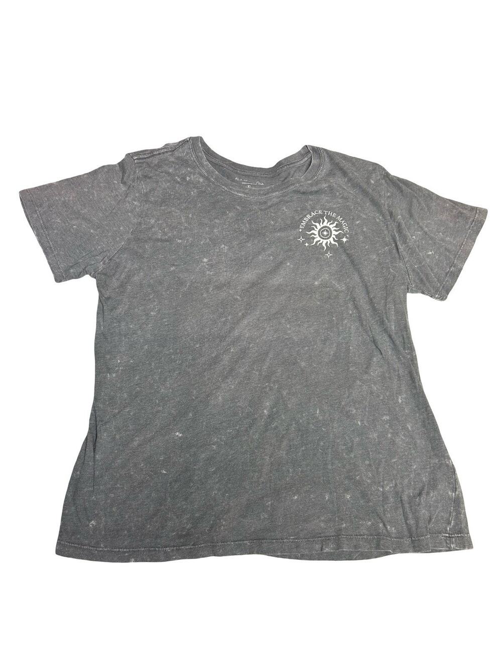 Rebellious One XL Gray Acid Wash Embrace The Magic Graphic T-Shirt